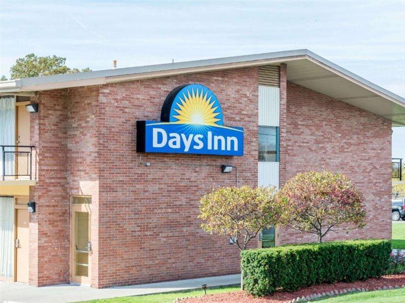 Days Inn By Wyndham Niles Exterior foto